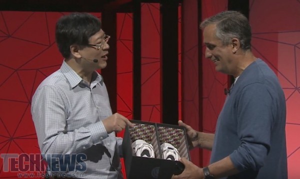 Lenovo shows off a pair of Intel-powered smart shoes (1)