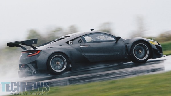 Acura NSX GT3 racecar bares all in raw carbon3
