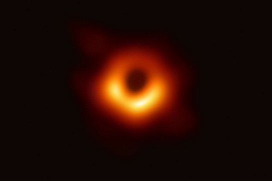 سیاهچاله فضایی