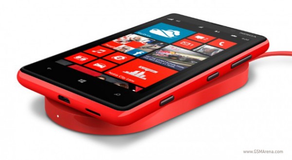 نوکیا Lumia 930 با داک شارژ بی سیم ارائه خواهد شد