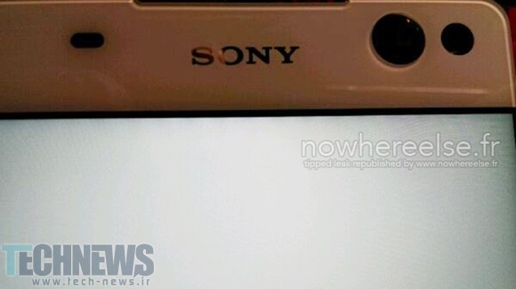 تصاویری زنده از پنل گوشی‌هوشمند Sony Lavender، صفحه‌نمایش بدون حاشیه این محصول را نمایش می‌دهد