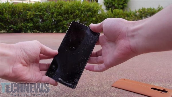 اولین ویدئو از تست افتادن LG G4 منتشر شد!