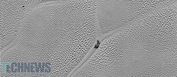 تصاویر منتشر شده ناسا از سیاره پلوتو، وجود یک جاندار حلزون مانند را روی این سیاره نشان می‌دهد