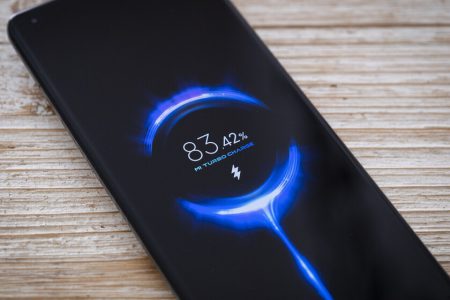 شیائومی گوشی های جدید را با شارژر ۱۵۰ واتی عرضه خواهد کرد