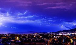 دو صاعقه طولانی رکورد زمانی و کیلومتری قوی ترین ابرصاعقه ها را شکستند