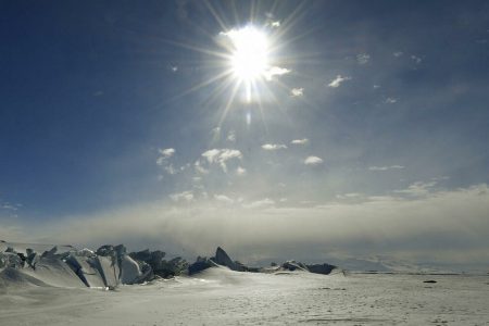 امواج گرمایی بی سابقه قطب جنوب و شمال را درنوردید