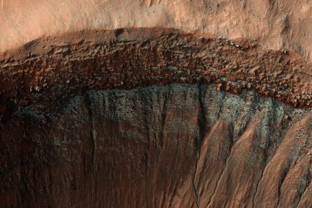 ناسا عکس جدیدی از یخبندان دهانه جنوبی مریخ منتشر کرد