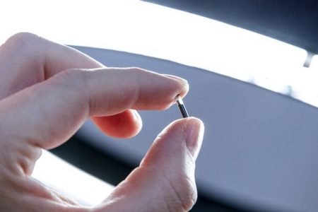 توسعه نوع ایمپلنت تراشه برای پرداخت‌های بدون تماس