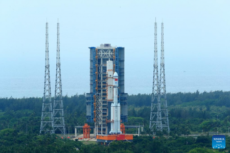 فضاپیمای باری تیان ژو ۴ چین برای پرتاب آماده می شود