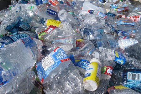 آنزیم جدیدی که می تواند مشکل زباله های پلاستیکی را حل کند