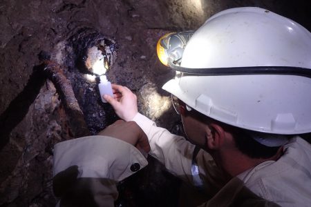 کشف سفره آب زیرزمینی ۱.۲ میلیارد ساله در یکی از معادن قدیمی آفریقای جنوبی