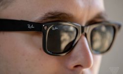 عینک هوشمند Ray-Ban Stories متا برای ارسال پیام و برقراری تماس از واتساپ پشتیبانی میکند