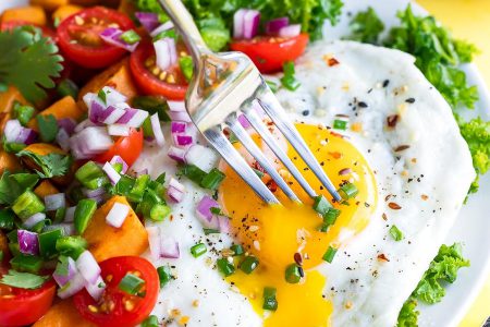 افراد گیاهخوار نیز می توانند از تخم مرغ در سبد غذایی خود استفاده می کنند