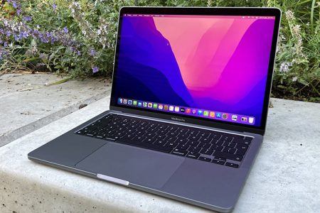آیا MacBook pro M2 base model ارزش خریدن دارد؟