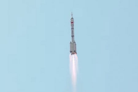 چین یک فضاپیمای اسرارآمیز به مدار زمین ارسال کرد