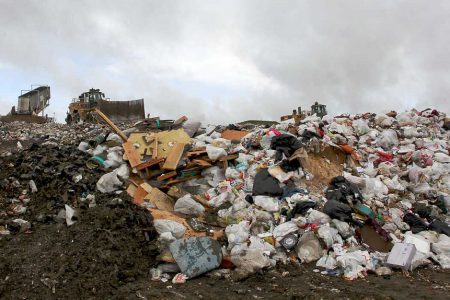 محل های دفن زباله از بزرگترین منابع انتشار گاز متان در جهان به شمار می رود
