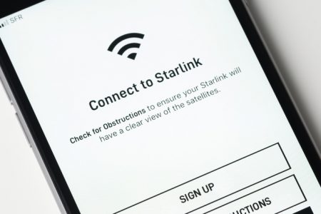 ماهواره های استارلینک به شبکه تلفن های همراه متصل می شوند