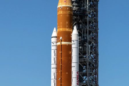 ناسا تاریخ جدید پرتاب موشک SLS را مشخص کرد