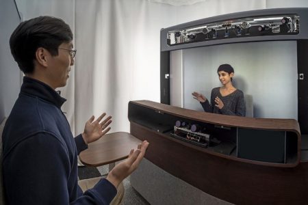 گوگل باجه تماس ویدئویی سه بعدی را به دنیای واقعی می آورد