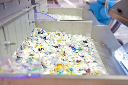 راهکار جدید پژوهشگران آمریکایی برای تبدیل پلاستیک به نوعی دیگر