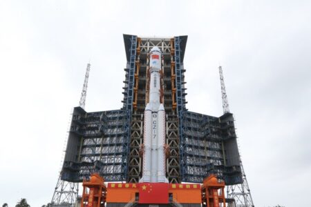 چین خود را برای پرتاب تیانژو ۵ آماده می کند