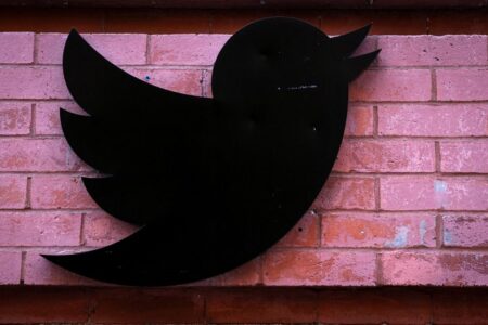 بزرگترین آژانس تبلیغاتی دنیا توقف همکاری با توییتر را توصیه می کند