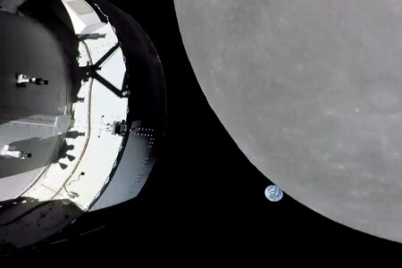 کپسول اوریون با موفقیت در مدار جدید ماه قرار گرفت