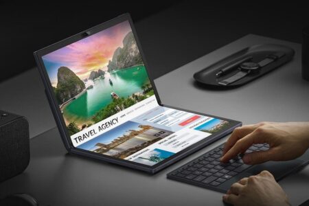 لپ تاپ بزرگ سامسونگ با صفحه نمایش تاشو سال آینده آماده عرضه میشود
