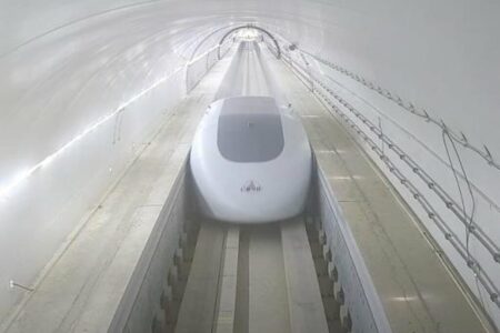 آزمایش موفقیت آمیز اولین قطار هایپرلوپ جدید چین
