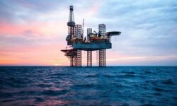 چندهزار چاه نفت بسته نشده اکوسیستم دریایی را در معرض خطر قرار داده است