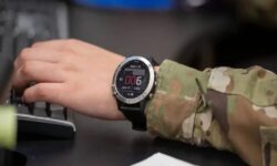 ساعت هوشمند نظامی هرگونه عفونت را در کاربران شناسایی می کند