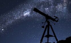 علم ستاره شناسی توسط ماهواره‌ها مورد تهدید قرار گرفته است