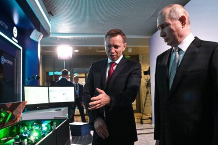 روسیه از قوی ترین رایانه کوانتومی این کشور رونمایی کرد