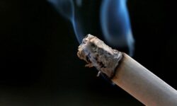 نوجوانان سیگاری بخشی از ماده خاکستری مغز خود را از دست می‌دهند