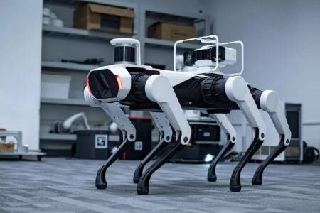 سگ رباتیک Daystar لنوو یک جفت پا بیشتر نسبت به ربات‌های مشابه دارد