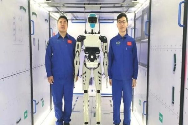 چین ربات فضانورد خود را به ایستگاه فضایی تیانگونگ ارسال می‌کند