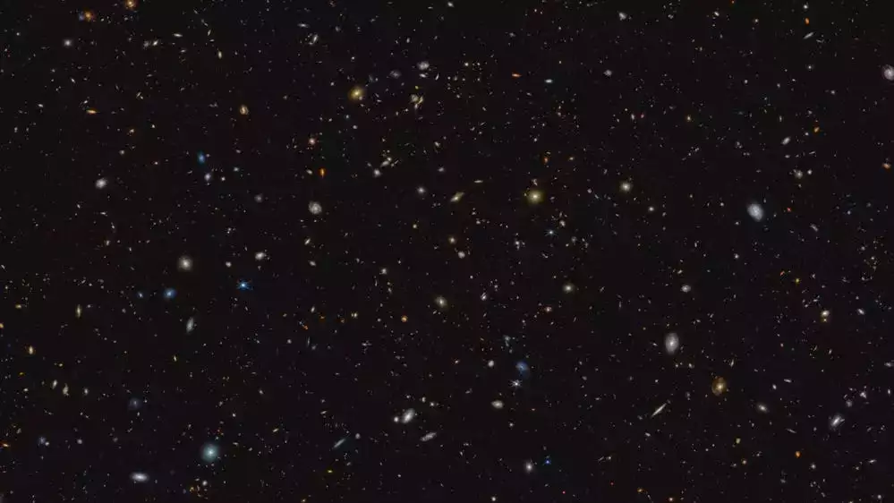 تلسکوپ جیمز وب تصاویری از تولد کهکشان‌های اولیه را شکار می‌کند!