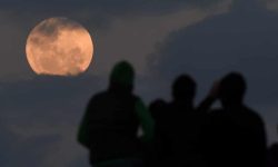 بزرگترین ماه کامل سال را مشاهده کنید