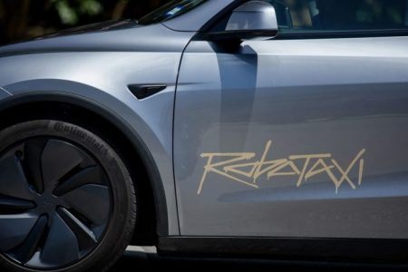 تسلا مجوز آزمایشگاه جادهای روبوتاکسی را دریافت کرد