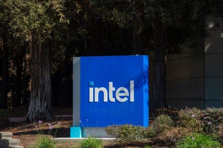 کارمندی با سابقه بیش از ده سال، متهم به سرقت اسرار Intel شد