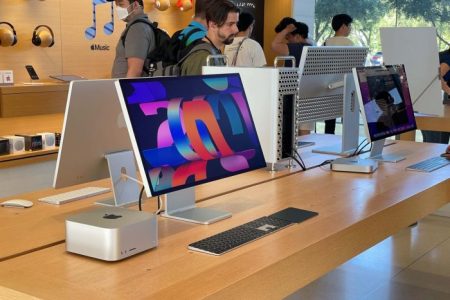 اپل مانیتورهای آینده خود را به هوش مصنوعی و تراشه A19 مجهز میکند